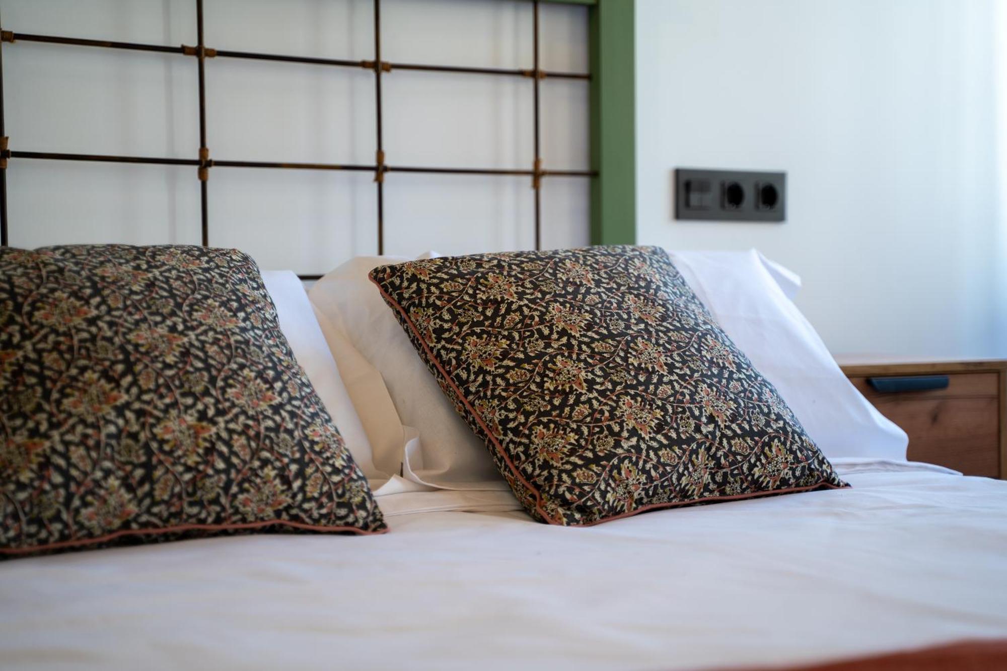 Apartamentos Gomerez 30 Granada Buitenkant foto